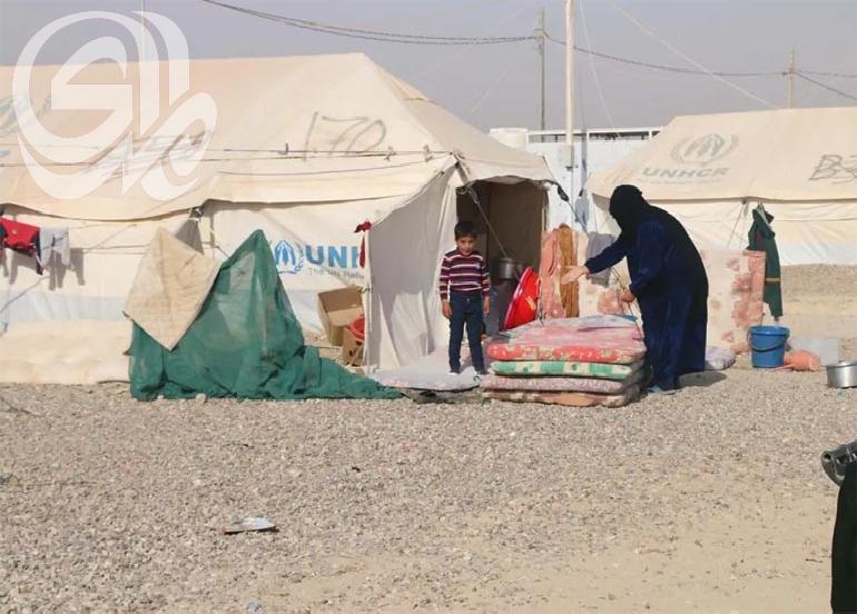 مفوضية تطالب بحل وزارة الهجرة ردًا على إغلاق المخيمات