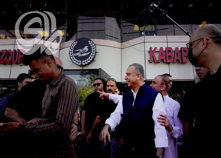الكاظمي يجري جولة في شوارع بغداد قبيل القائه كلمة في السابعة مساءً