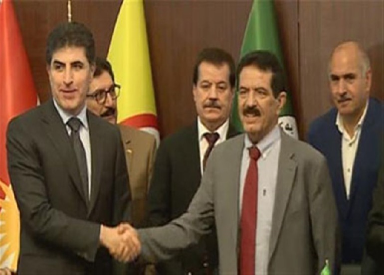 الحزبان الكرديان يوقّعان اتفاقاً لتشكيل حكومة كردستان