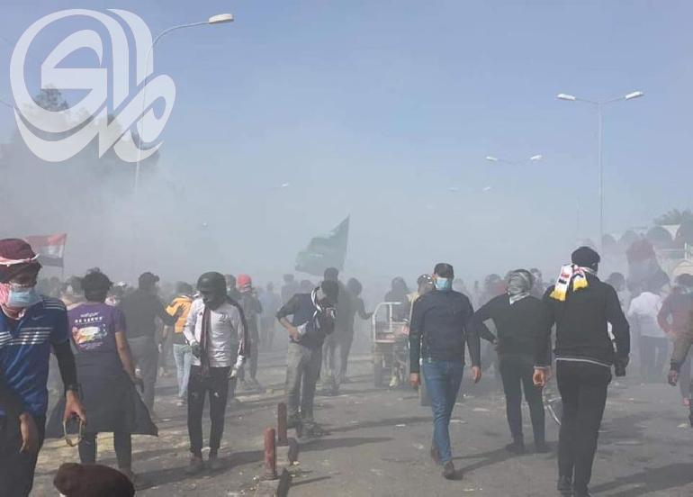 ارتفاع حصيلة مواجهات الناصرية إلى ثلاث شهداء و 70 جريحاً  المتظاهرون يدعون لمليونية وطنية تطوّق المنطقة الخضراء