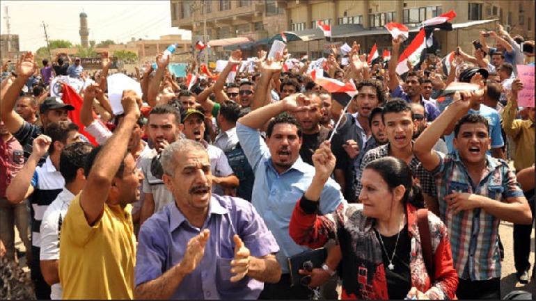 البصرة تتحوّل إلى ساحة حرب.. والنجف وميسان والناصرية تُقلِّل من حدّة الاحتجاجات