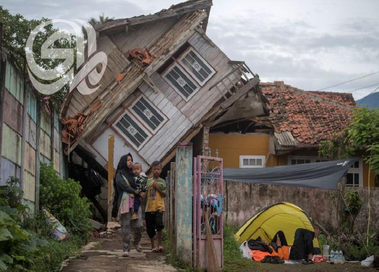 إندونيسيا.. زلزال بقوة 6.2 درجة يضرب شرق البلاد