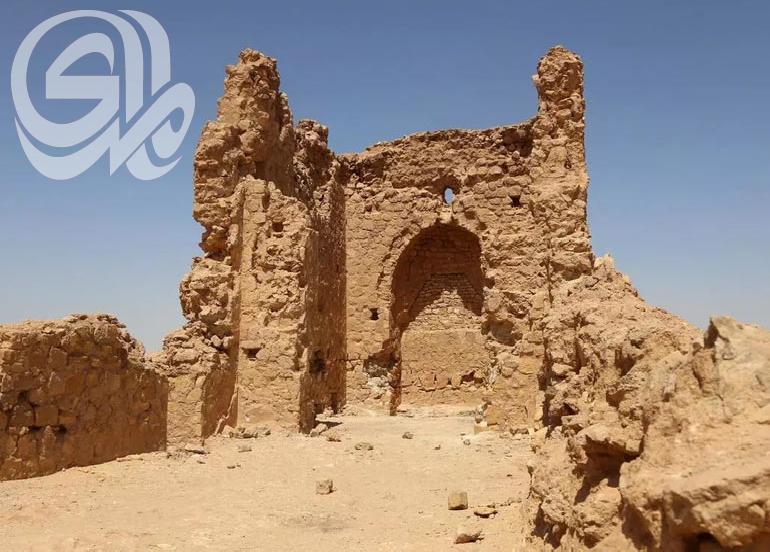 الرمال و التجاهل  يهددان بضياع معالم أثرية في العراق