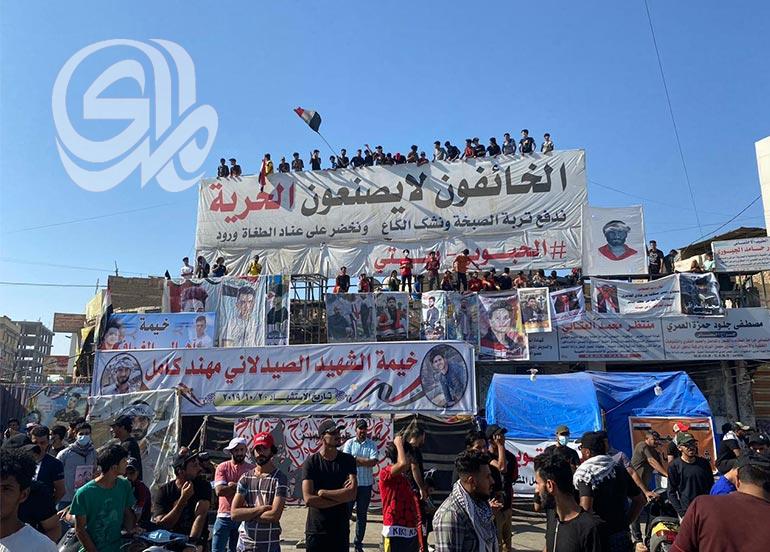 الآلاف يحيون الذكرى الرابعة لتظاهرات تشرين في ساحة الحبوبي  بالناصرية
