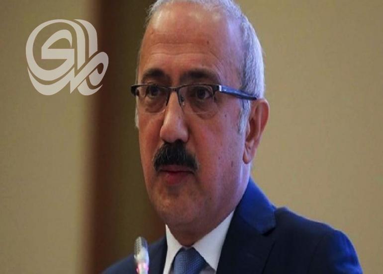 استقالة وزير المالية التركي على خلفية انهيار العملة
