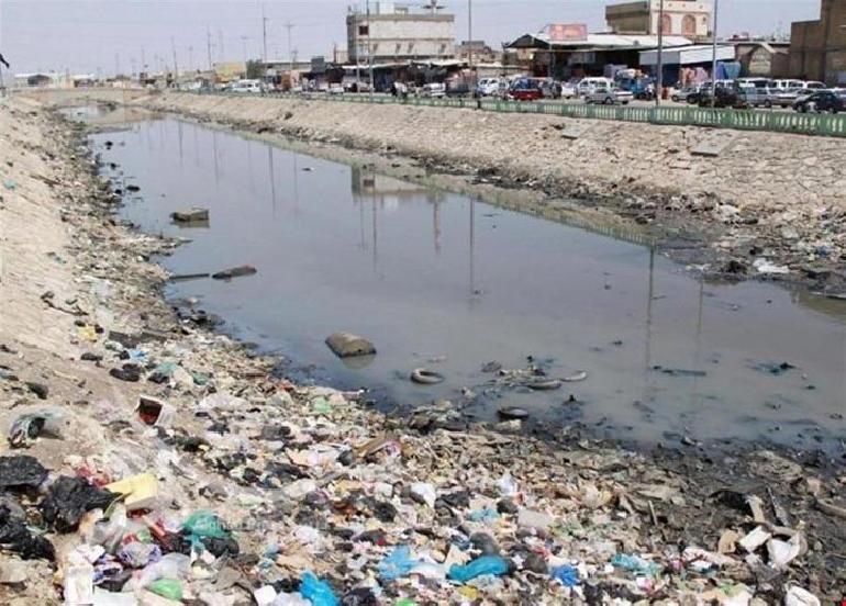 البصرة تستغيث من التلوث وتحمل بغداد المسؤولية