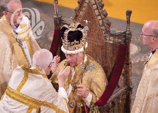 تتـويج تشـارلز الثالـث مـلكاً لـبريطـانيـا