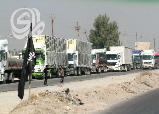 بالصور.. ازمة وقود وطوابير طويلة من الشاحنات في العراق