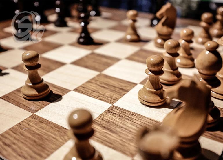 طفل عمره 3 سنوات يدخل تاريخ الشطرنج العالمي