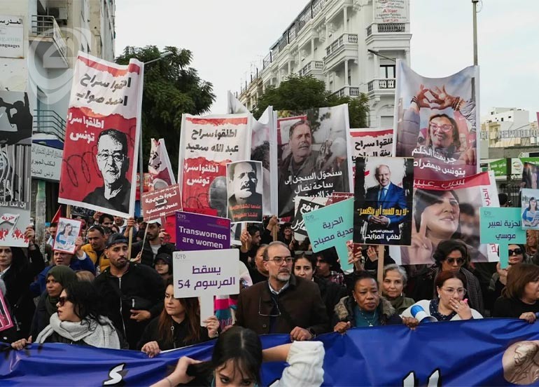 منظمات حقوقية تتهم قيس سعيّد بتقويض التحول الديمقراطي وسط تصاعد القمع والاحتجاجات