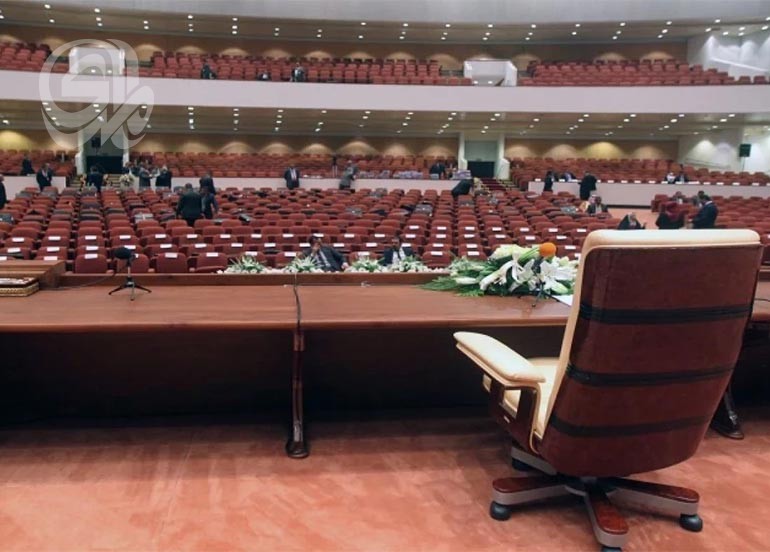 الجلسة الأولى للبرلمان: الرئاسة والنائب الأول في قلب الخلاف
