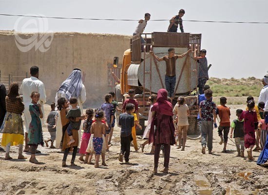 أطفال يتركون المدارس والأهالي يشترون المياه في قضاء كحلاء