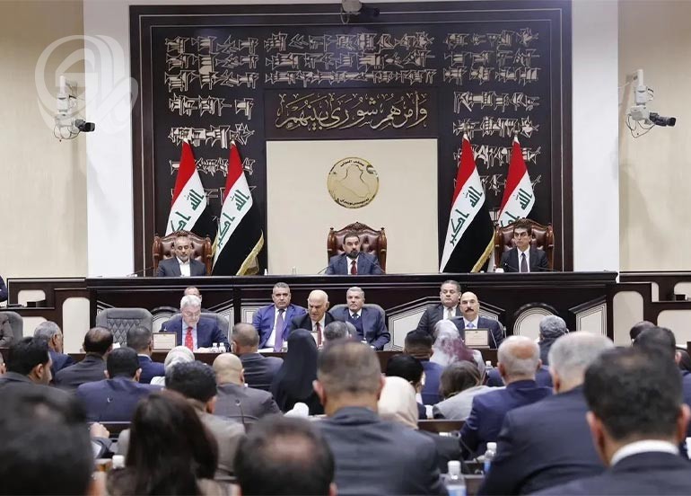 البرلمان يتجاهل مناقشة الازمة.. والحكومة تواصل اصدار القرارات الاقتصادية