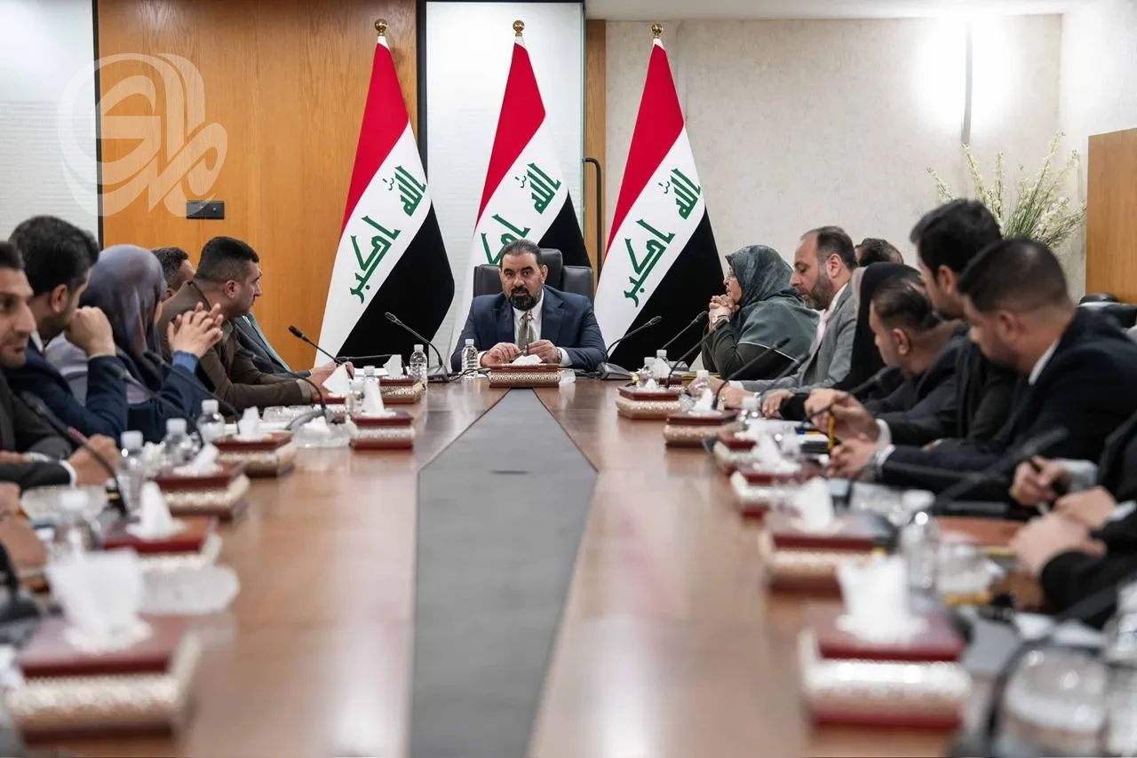 البرلمان يوجّه بتشكيل لجنة نيابية لدراسة مقترحات التعيين المركزي لخريجي الكليات الطبية