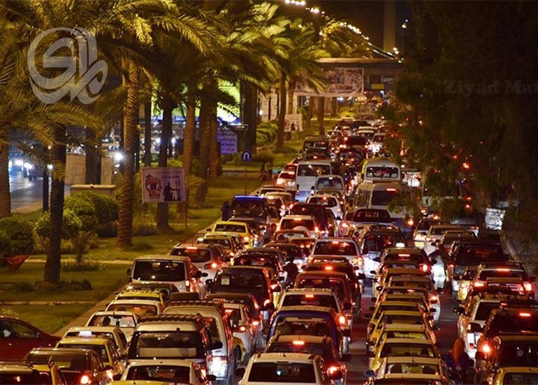 بغداد ليلاً: حيوية اجتماعية واختناقات مرورية!