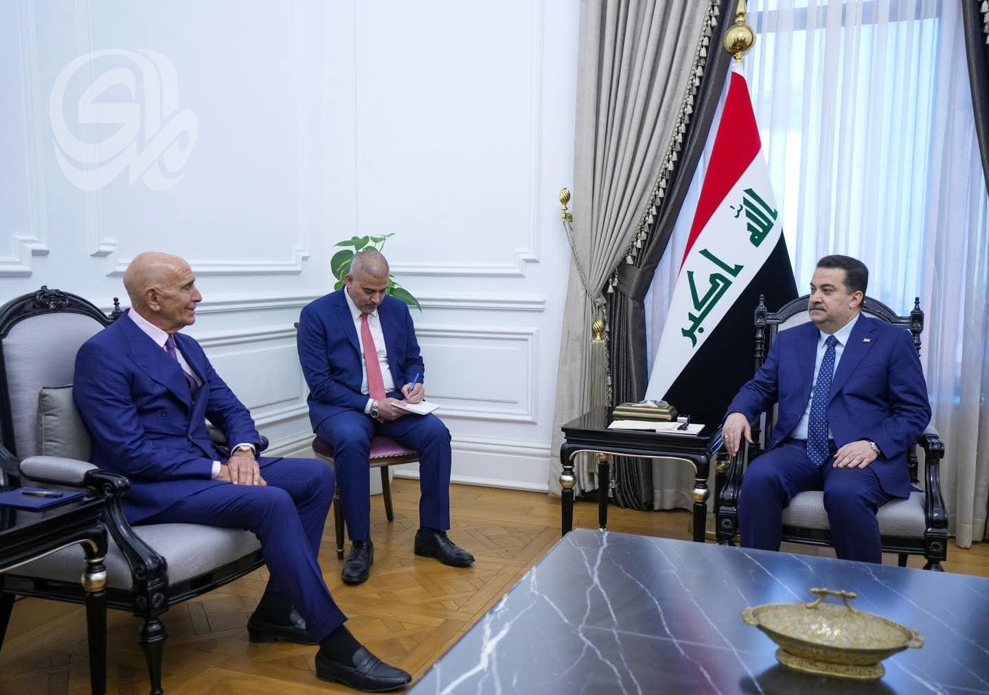 السوداني يؤكد لباراك: سيادة العراق واستقراره ركائز أساسية للتوازن الإقليمي