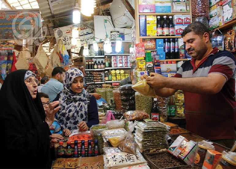 ذعر في أسواق ذي قار.. إقبال واسع على تخزين المواد الغذائية