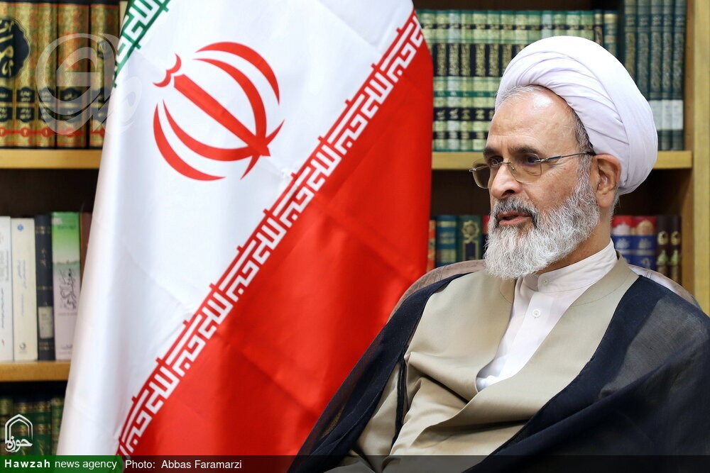 الأعرافي يتولى قيادة إيران مؤقتاً